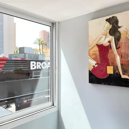 New Square Ocean בנידורם