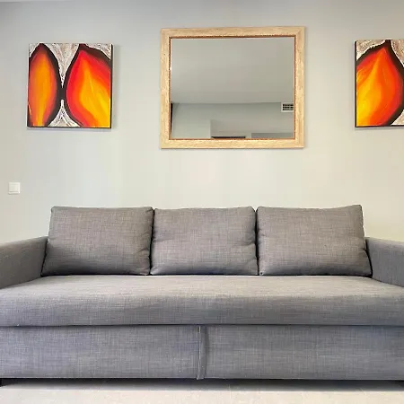 New Square Ocean Apartment